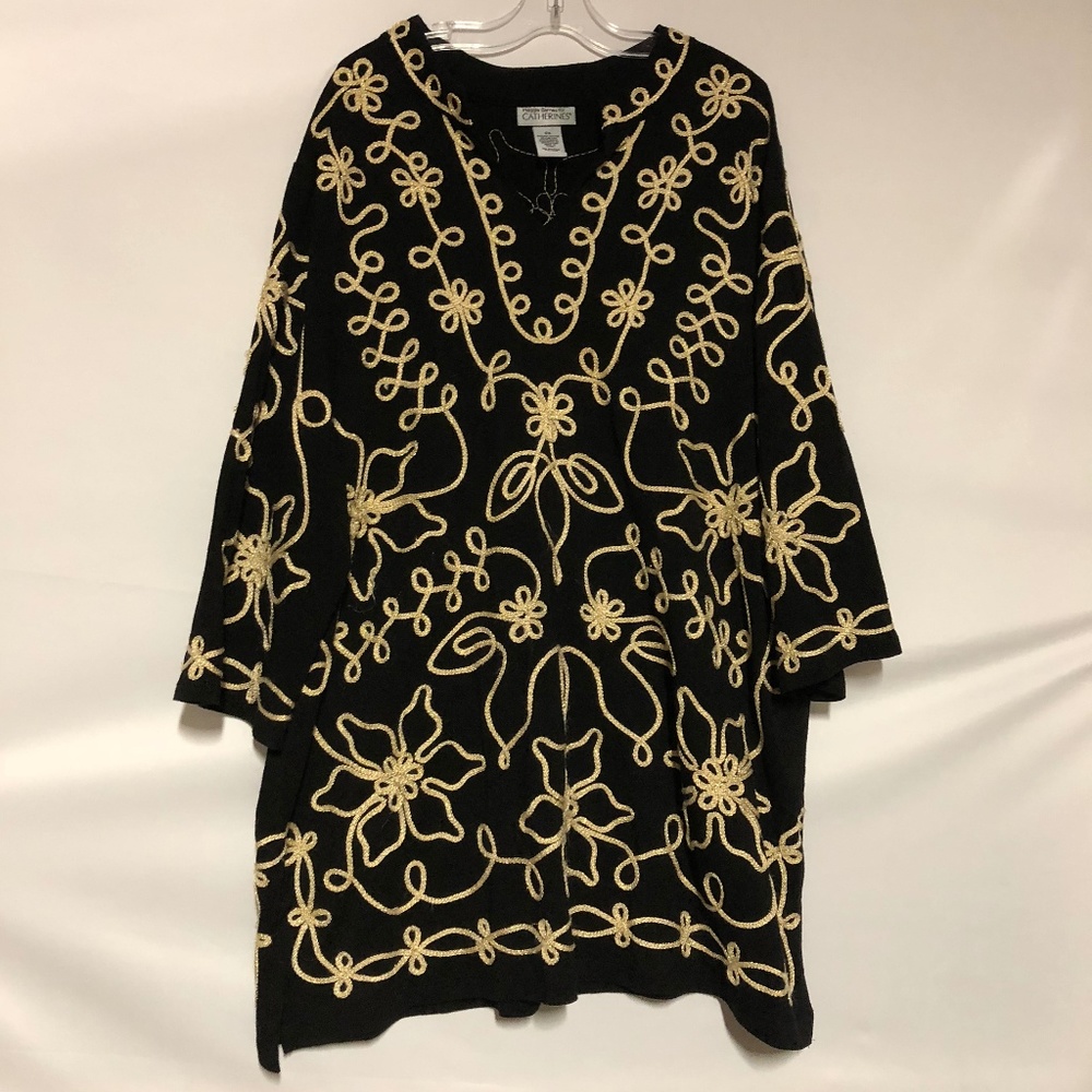Maggie Barnes 0X classy black & gold tunic